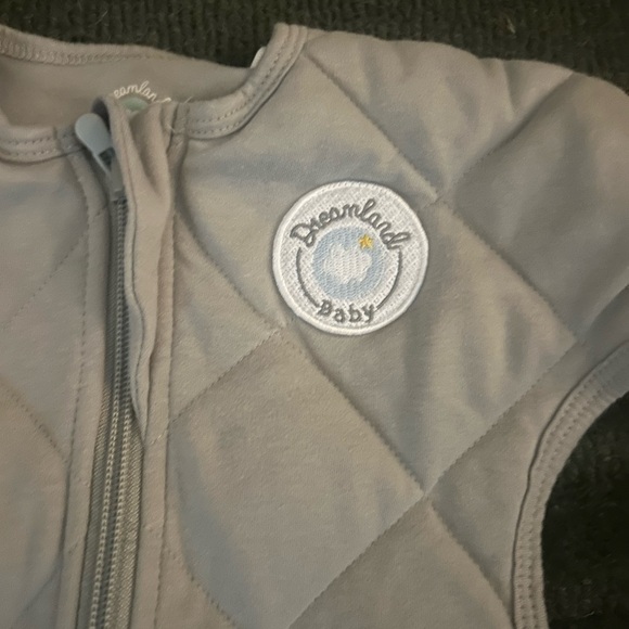 Dreamland Baby Co. weighted transition sleep sack/swaddle - Picture 2 of 3